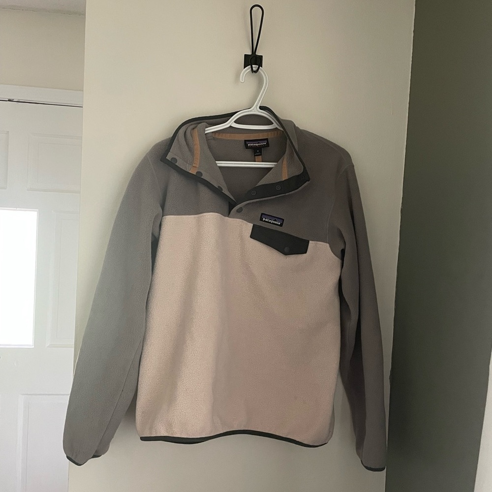 Patagonia Synchilla Gray and Tan Fleece